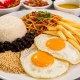 Marmita Caseira Com 2 Ovos Fritos